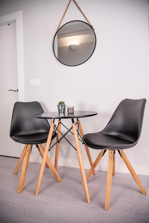 Apartments 4 You - "Plaza Mayor" - ลา นูเซีย ภายนอก รูปภาพ