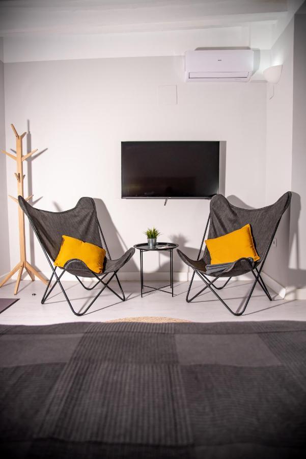 Apartments 4 You - "Plaza Mayor" - ลา นูเซีย ภายนอก รูปภาพ
