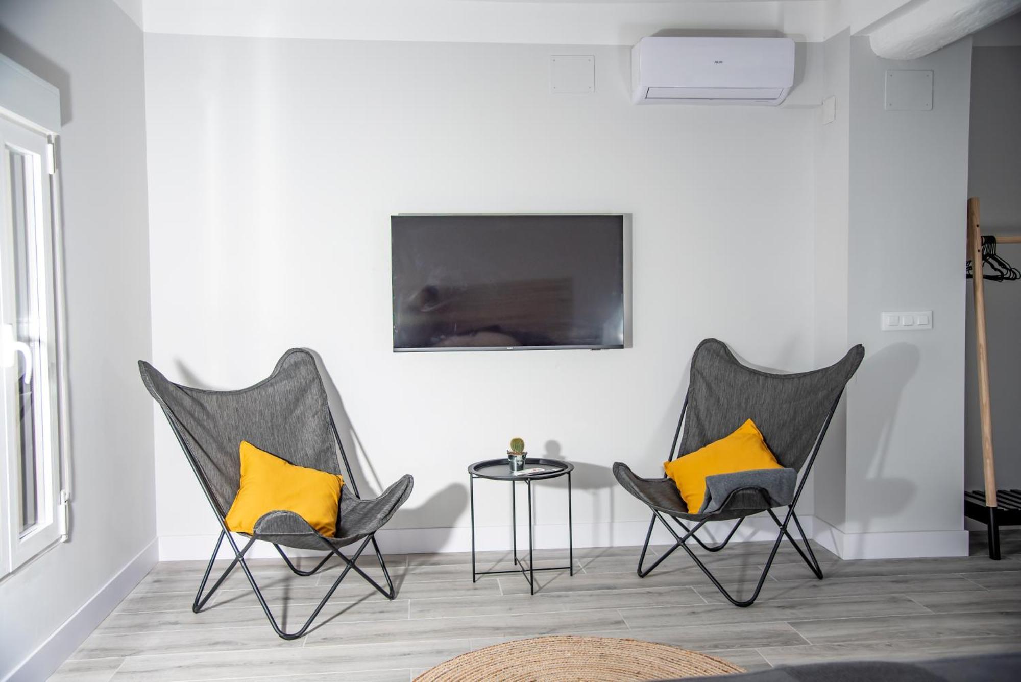 Apartments 4 You - "Plaza Mayor" - ลา นูเซีย ภายนอก รูปภาพ