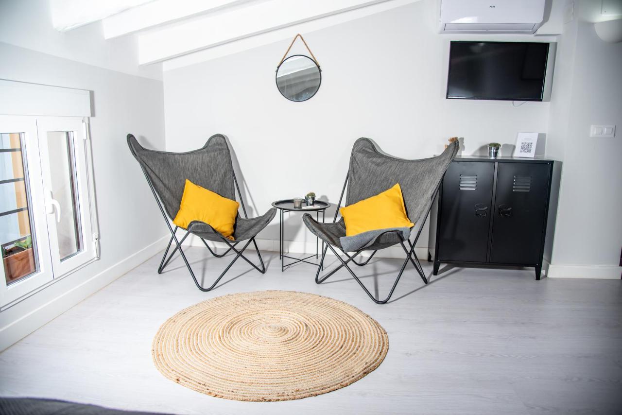 Apartments 4 You - "Plaza Mayor" - ลา นูเซีย ภายนอก รูปภาพ