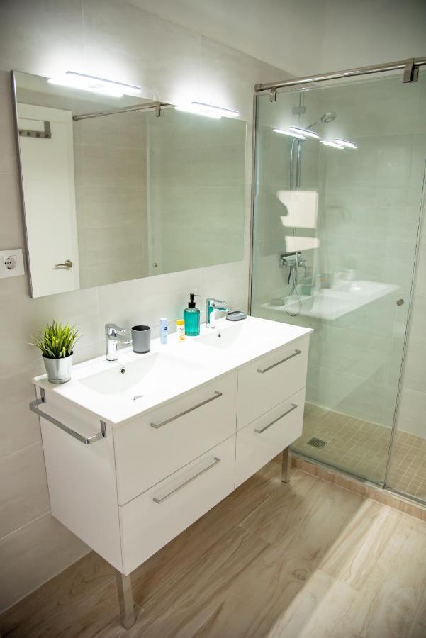 Apartments 4 You - "Plaza Mayor" - ลา นูเซีย ภายนอก รูปภาพ