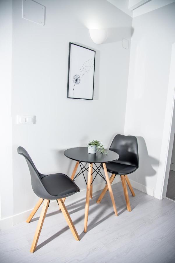 Apartments 4 You - "Plaza Mayor" - ลา นูเซีย ภายนอก รูปภาพ