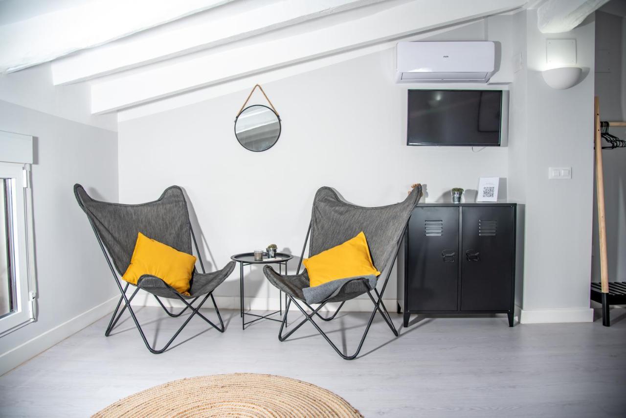 Apartments 4 You - "Plaza Mayor" - ลา นูเซีย ภายนอก รูปภาพ