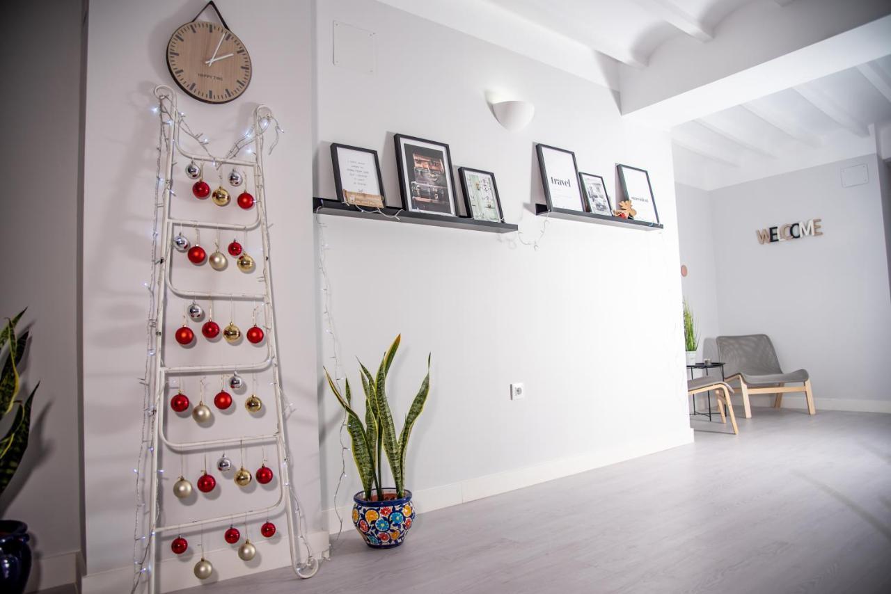 Apartments 4 You - "Plaza Mayor" - ลา นูเซีย ภายนอก รูปภาพ